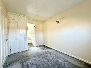 Bedroom- click for photo gallery
